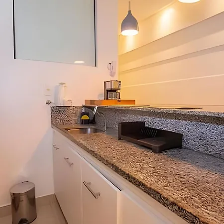 Apartamento Loft em Copacabana a Passos da Praia-3